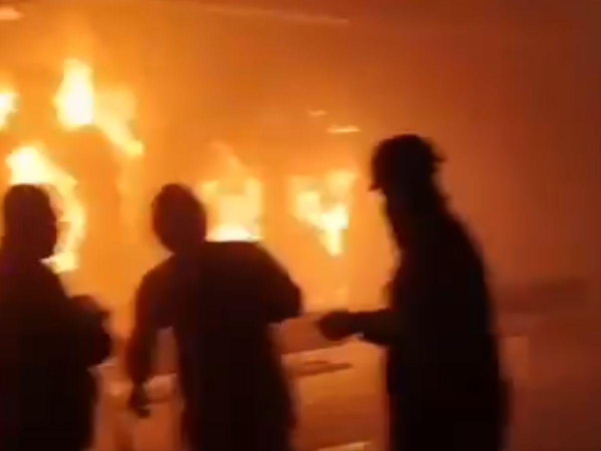 One Passenger Killed After Fire Breaks Out on Tata–Ernakulam Express in Andhra Pradesh