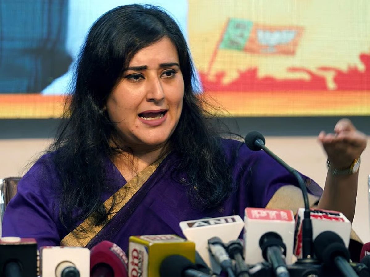 ‘AAP govt muzzling media its countdown has begun’