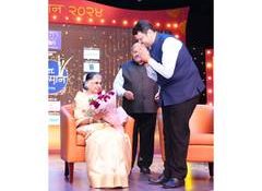 Maharashtra CM Devendra Fadnavis pays tribute to Suman Kalyanpur, calls her passing a huge loss to Indian music