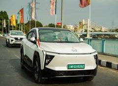 MP CM Yadav travels in EV to promote clean energy, fuel conservation