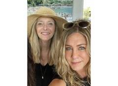 "We don't understand enough about it": Jennifer Aniston, Lisa Kudrow share their views about AI