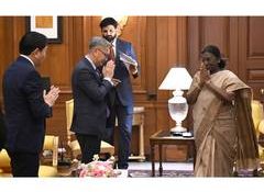 Laos Deputy PM Phomvihane calls on President Murmu; both sides eye deeper trade, tech ties