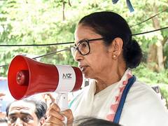 'Vishwaguru' Government unable to shield citizens from price shocks: Trinamool on LPG hike