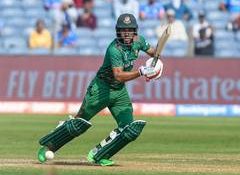 Bangladesh skipper Mehidy hospitalised after head blow during 2nd ODI against Australia