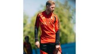 Belgium's de Bruyne relishes veteran status, match-up with Premier League rival Salah ahead of WC opener against Egypt