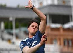 England hands two debut caps for second NZ Test