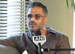 "Akshay ke DNA mein hai ungli karna…": Suniel Shetty on Khiladi Kumar's playful side, praises his sense of humour