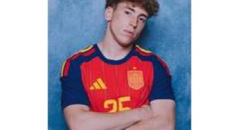 Liverpool to sign Spain forward Victor Munoz