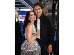Katy Perry appears to snub exes Orlando Bloom, John Mayer during Spain concert, shows love for Justin Trudeau