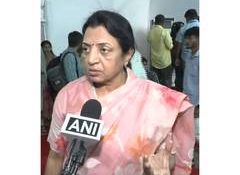 "Sanjay Raut a big traitor, just hurling abuses not going to work": Shiv Sena MLC Dr Manisha Kayande