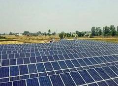 90% of India's renewable energy portfolio faces high climate risk by 2030: Report