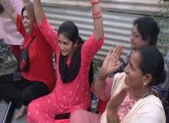Large number of pilgrims arrive as Amarnath Yatra registration begins
