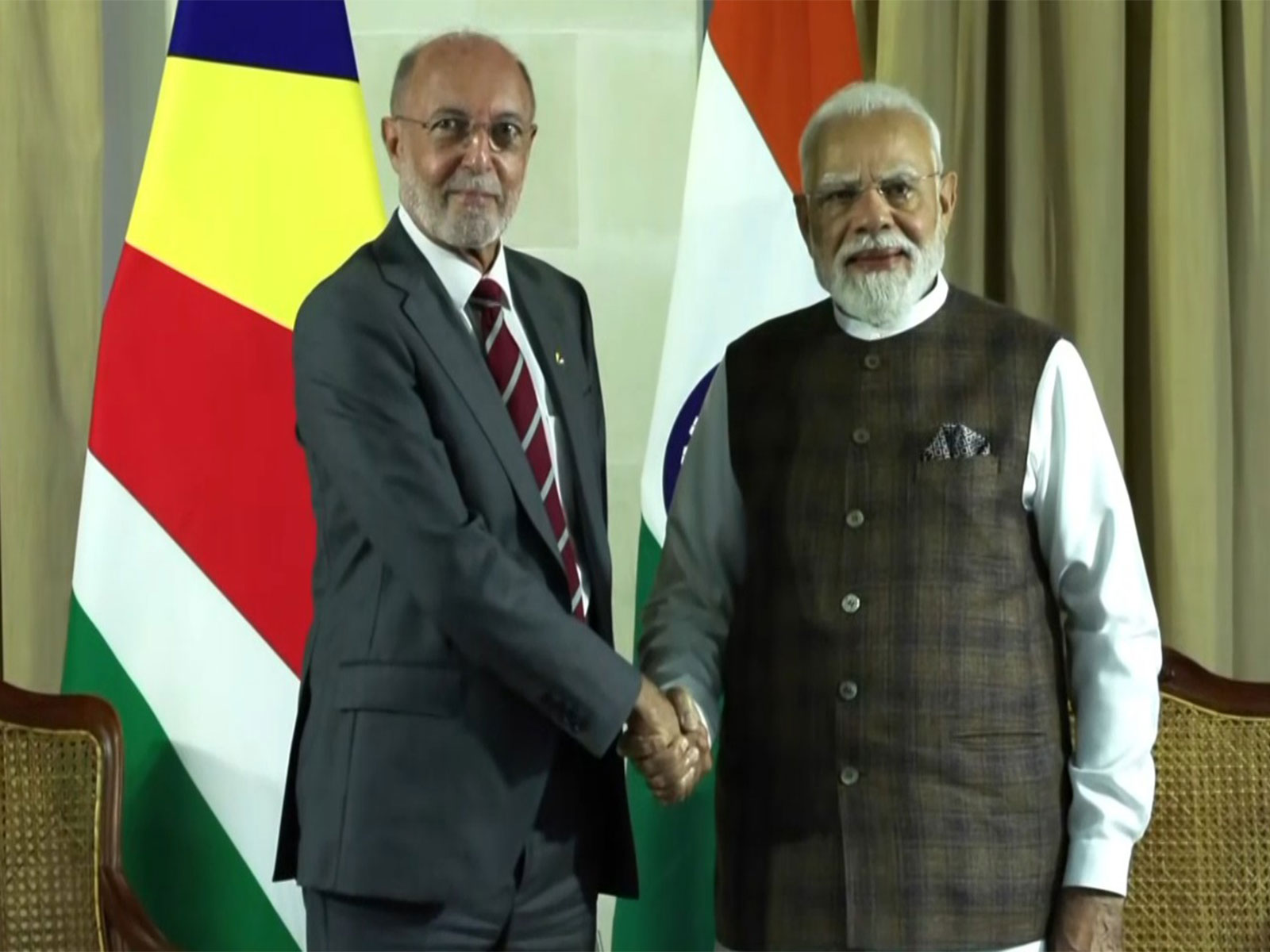 Prime Minister Narendra Modi with Bernard Georges, Leader of the Opposition of Seychelles National Assembly (Photo/ ANI)