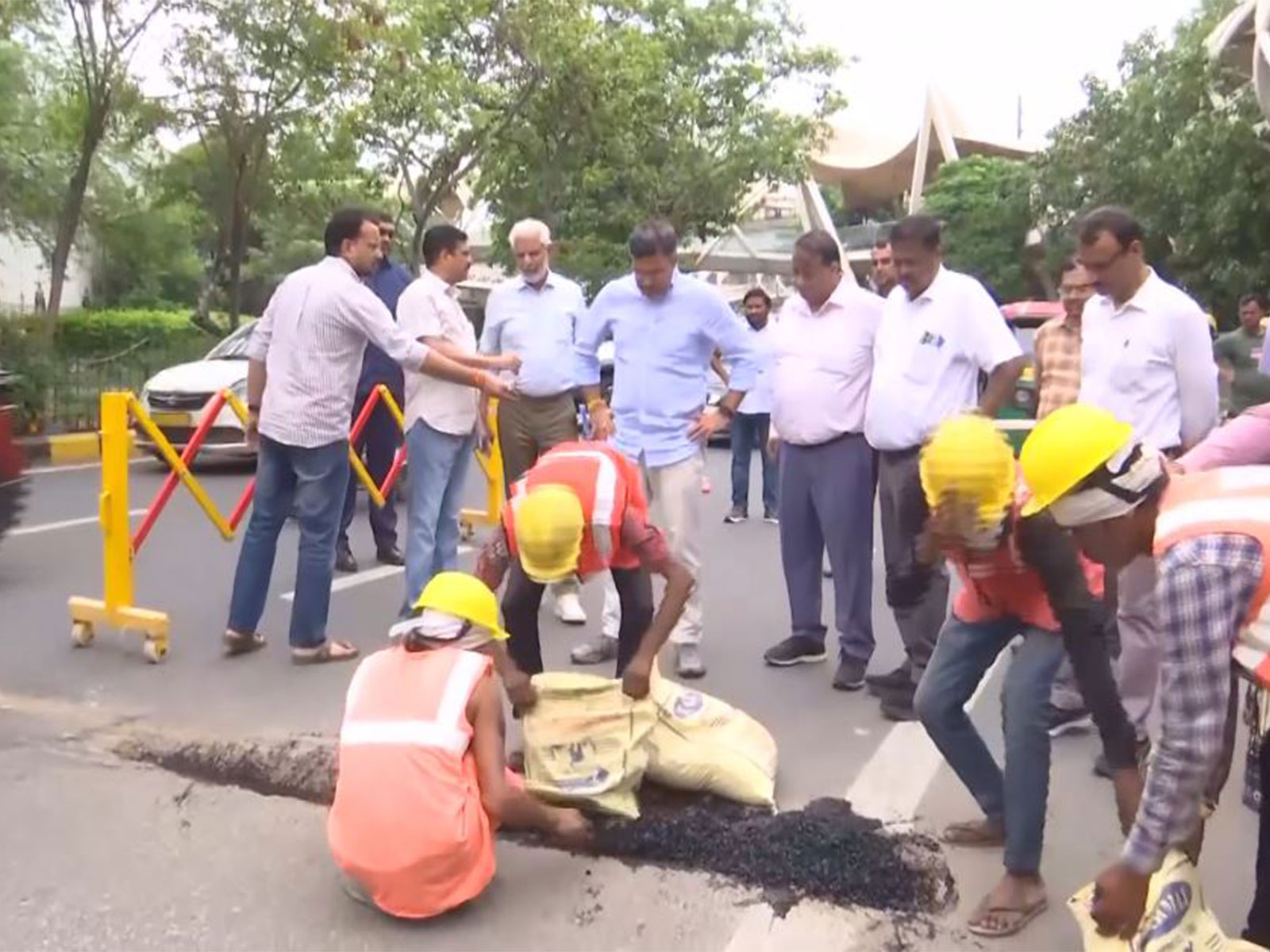 PWD’s special drive aims to fill 2,000 potholes