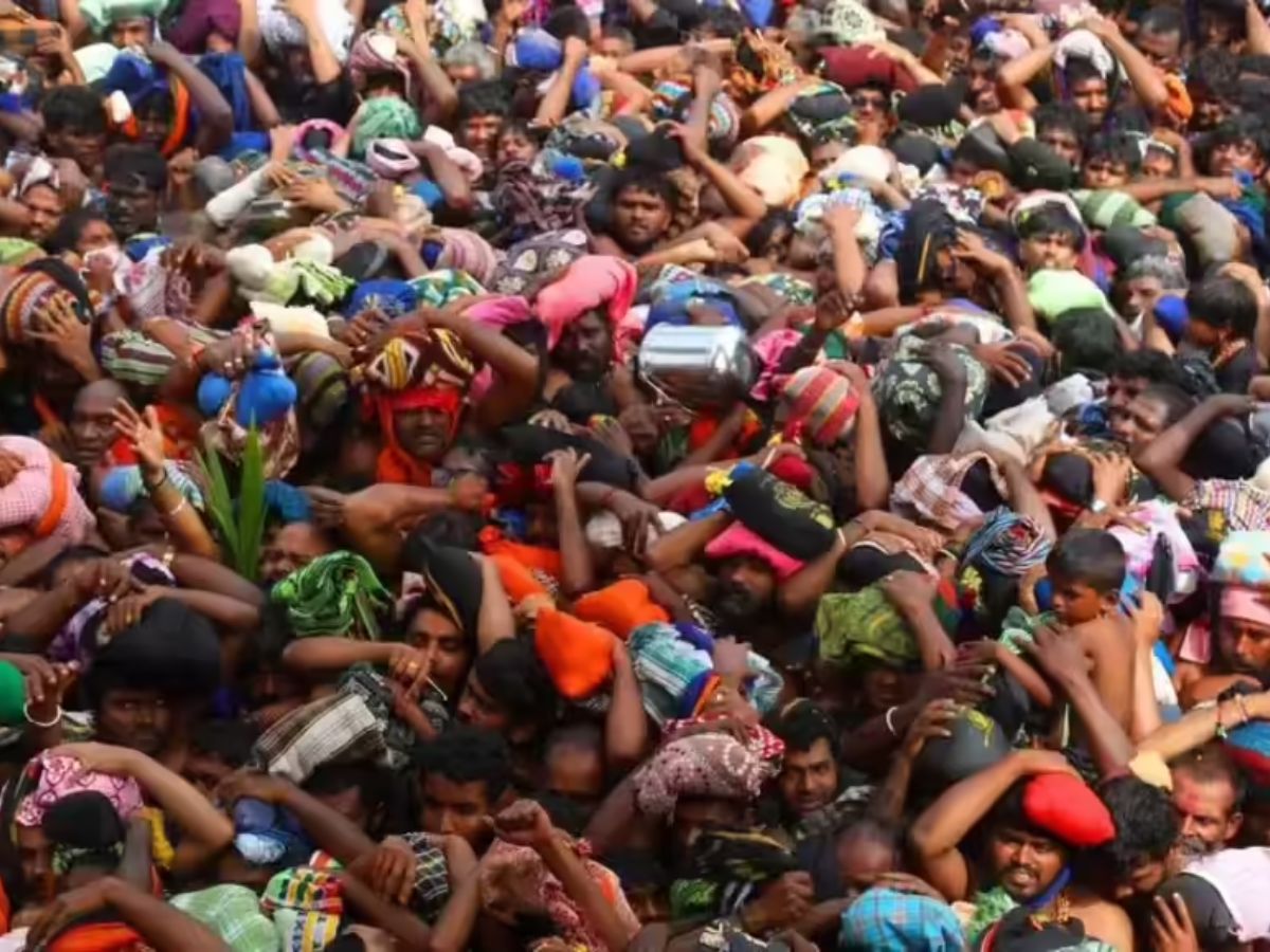 Sabarimala to go cashless, use AI for crowd management this season