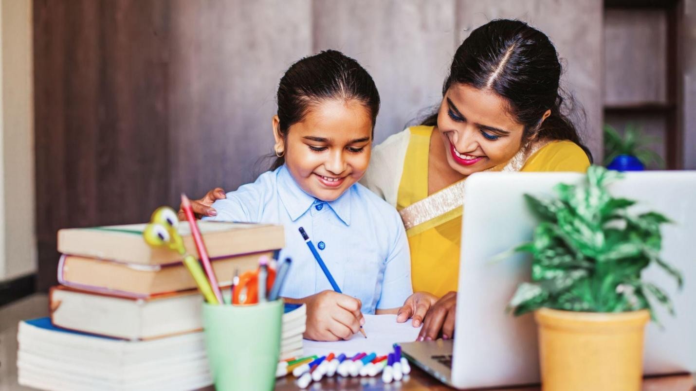 Early Childhood Learning Trends in Noida Parents Should Know About