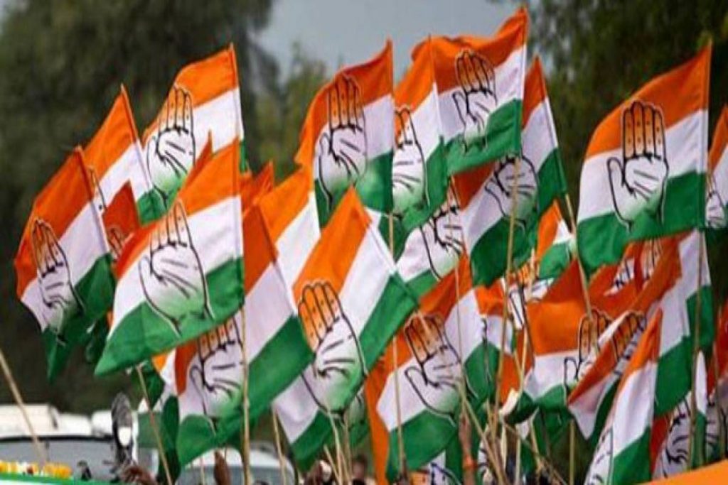 Congress trains gun at MP CM, demands SC judge probe into allegations over Ujjain land deal