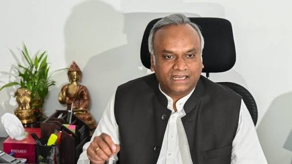 K’taka HM Priyank Kharge Seeks Clarity on RSS Legal Status; Bhagwat Dismisses Move as Political