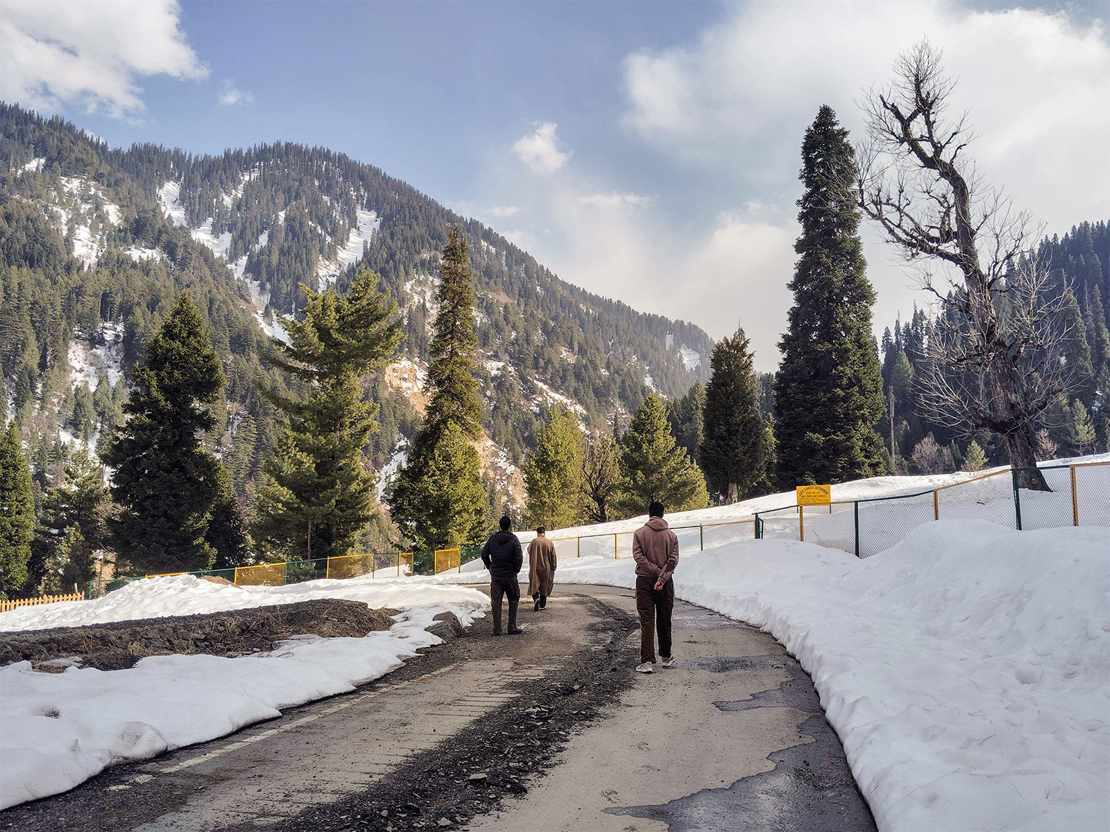 Shumali Kashmir tourism portal launched in Kupwara
