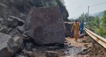 J-K: Ramnagar-Udhampur road blocked after landslide near Kaugha; debris clearance underway