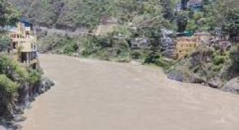 Alaknanda and Mandakini rivers spate in Chamoli and Rudraprayag; Administration issues alert