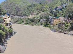 Alaknanda and Mandakini rivers spate in Chamoli and Rudraprayag; Administration issues alert