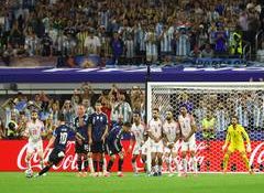 "Argentina look like gladiators, a team everybody has to beat": Former Republic of Ireland footballer on FIFA World Cup R16
