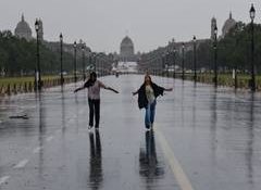 Moderate to heavy rain, thunderstorm with gusty winds likely in several parts of Delhi