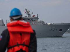 Taiwan detects 2 Chinese aircraft, 5 naval vessels around its territory