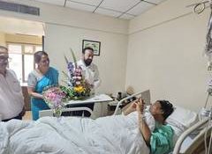 Bengal: Minister Indranil Khan visits actor Rajesh Sharma in Kolkata amid health scare
