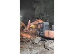 Delhi government demolishes illegal shrine to facilitate Pitampura-Shalimar Bagh road widening