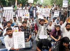 "You cannot silence the future with lathis": Lara Dutta comes out in support of protesting students