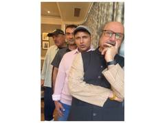 Anupam Kher reunites 'Khosla Ka Ghosla' cast for viral Gen-Z 'Teri Galiyon Mein Mohabbat Hogi' trend