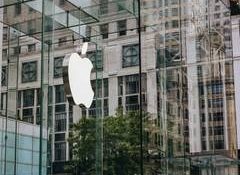 Apple redesigns Siri icon in iOS 27 Beta 5 with dynamic liquid glass design