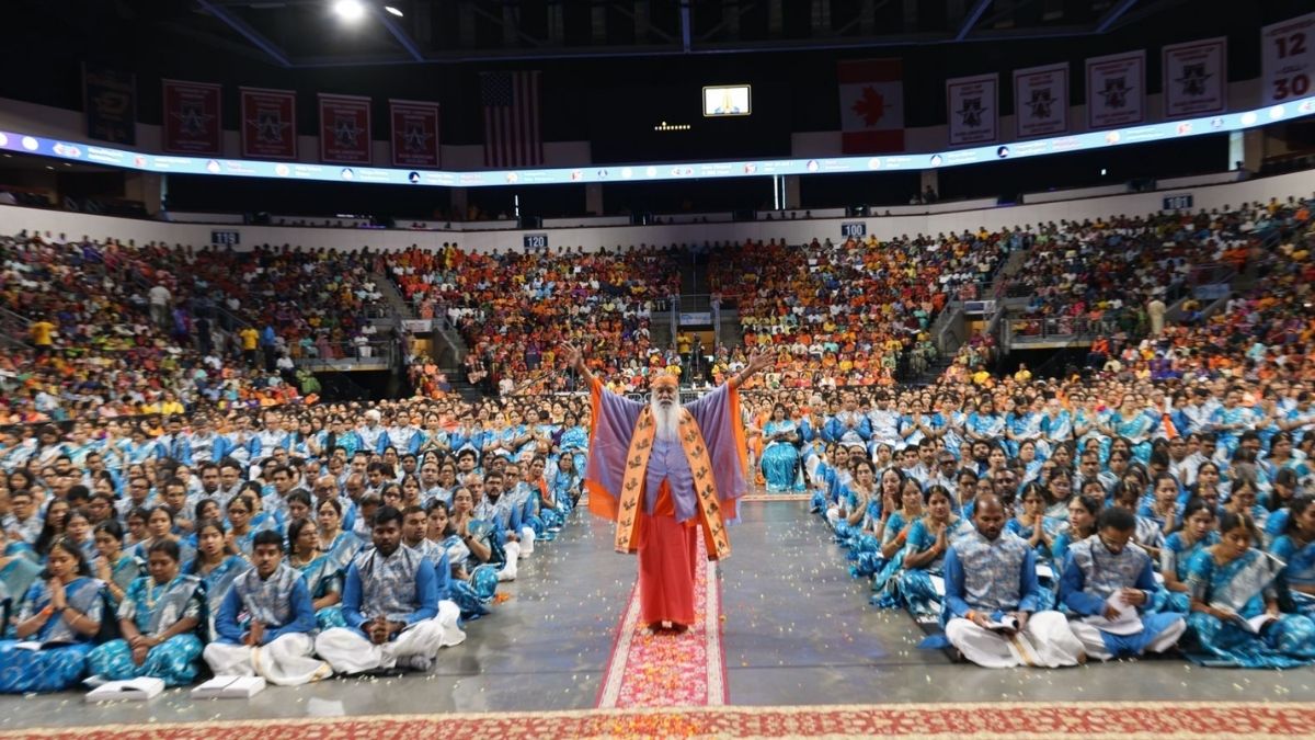 Historic Srimad Bhagavad Gita Parayana and World Peace Prayer Held in Dallas, USA, in the Divine Presence of His Holiness Sri Ganapathy Sachchidananda Swamiji