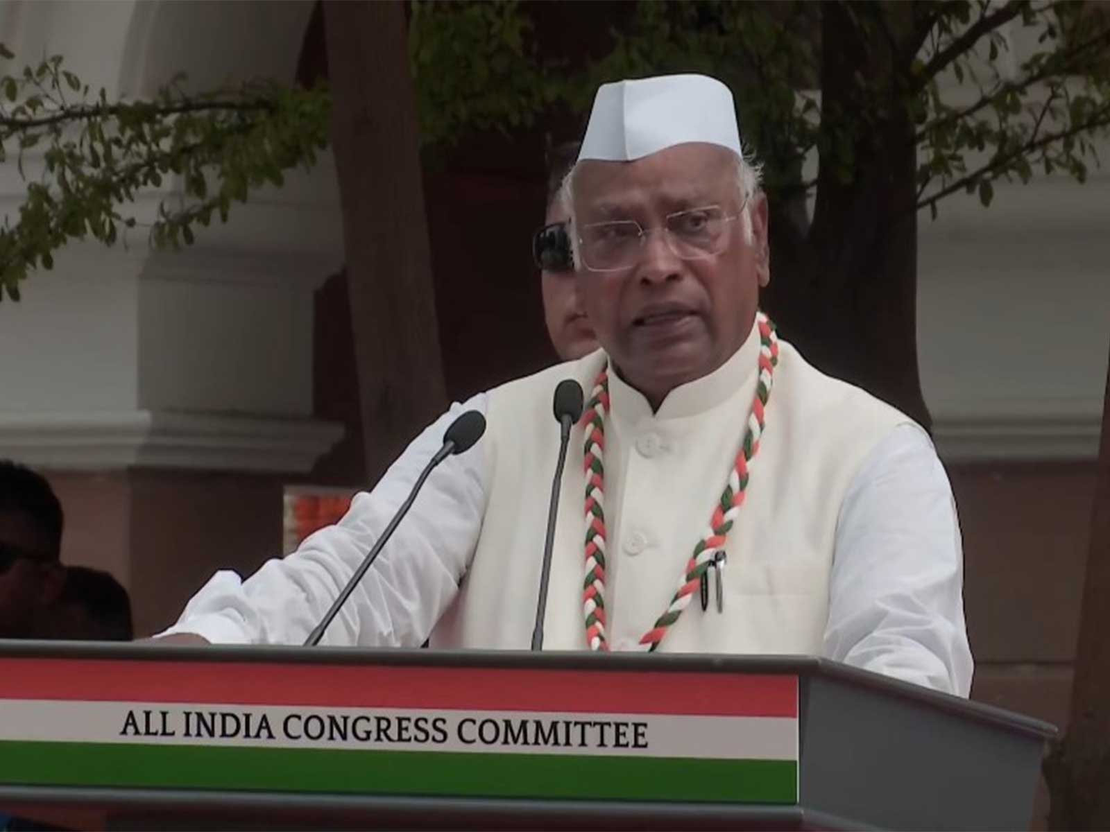 Kharge slams PM Modi on Congress’ contribution, says: Thankfully, he hasn’t claimed he created the world’