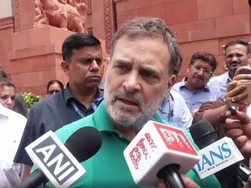 Shah says govt ready for discussions; Rahul hits back saying not interested in lectures
