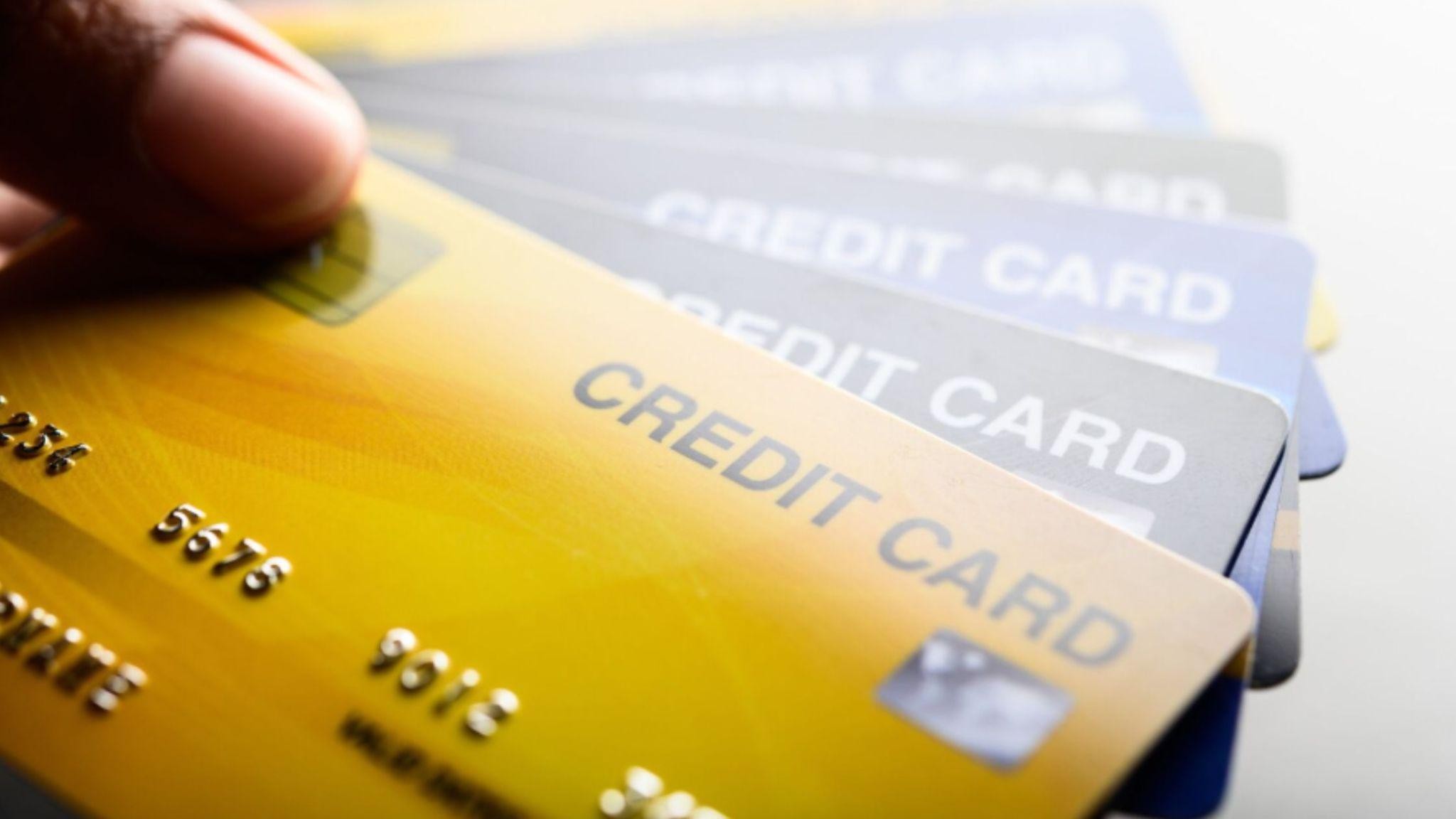 5 Smart Habits of Credit Card Users That Help Them Spend Better