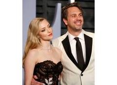 Amanda Seyfried, Thomas Sadoski part ways 