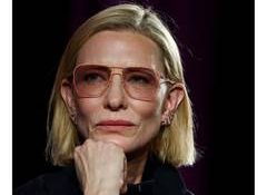 Cate Blanchett asks London play audience to stop recording: "It spoils it"