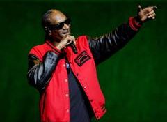 Snoop Dogg takes playful swipe at Madonna at 2026 MTV VMAs, says ‘she ain’t a virgin no more’ 
