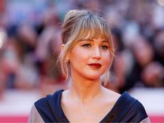 “Not ok”: Jennifer Lawrence recalls calling out unapproved crew during nude scene