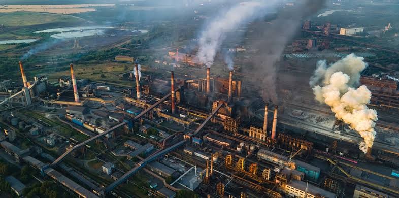 How Consulting Services Help Accelerate Industrial Decarbonization Goals